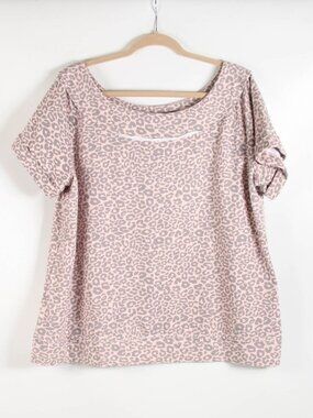 Maurices Pink Gray Leopard Print Short Sleeve Top Size 1